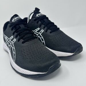 Women’s Asics Gel-Excite 9 Black and White Athletic Footwear size 9